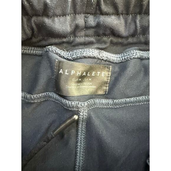 Alphalete Women's Black High Rise Camouflage Print Joggers Pants Size Medium - Picture 3 of 4